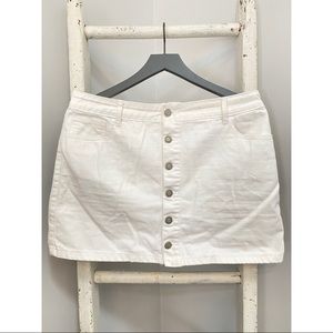 White Hollister A-Line Button Up Skirt